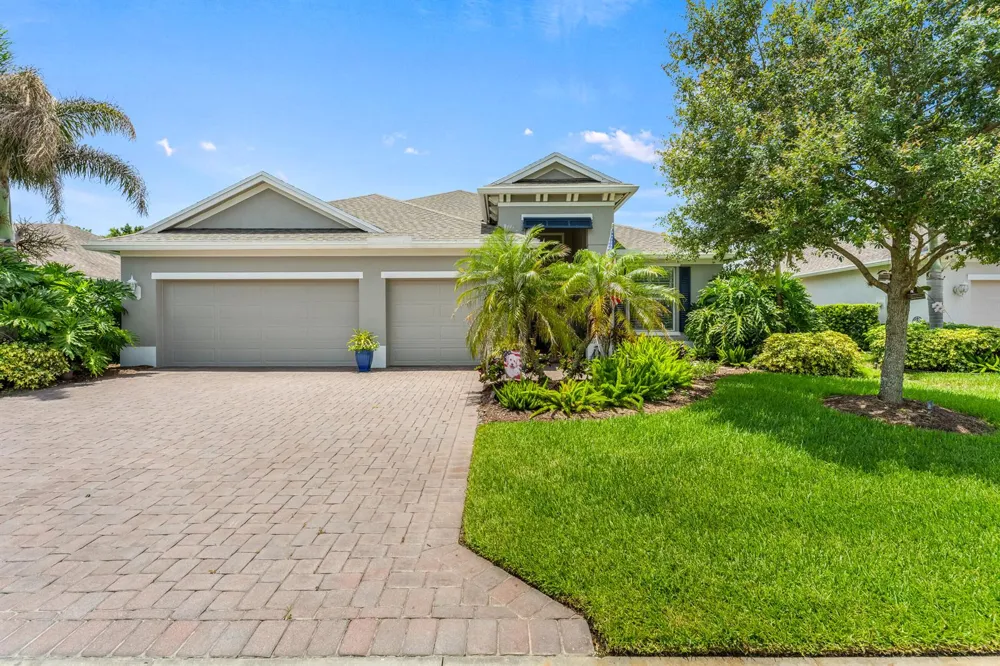 1573 Segovia Circle Vero Beach, FL 32966