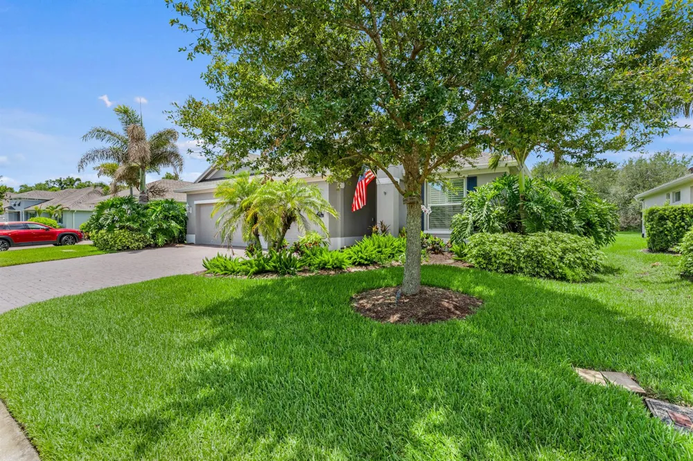 1573 Segovia Circle Vero Beach, FL 32966