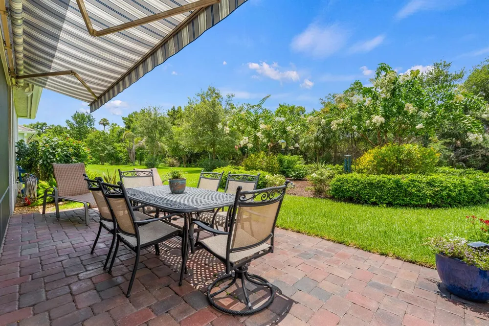 1573 Segovia Circle Vero Beach, FL 32966