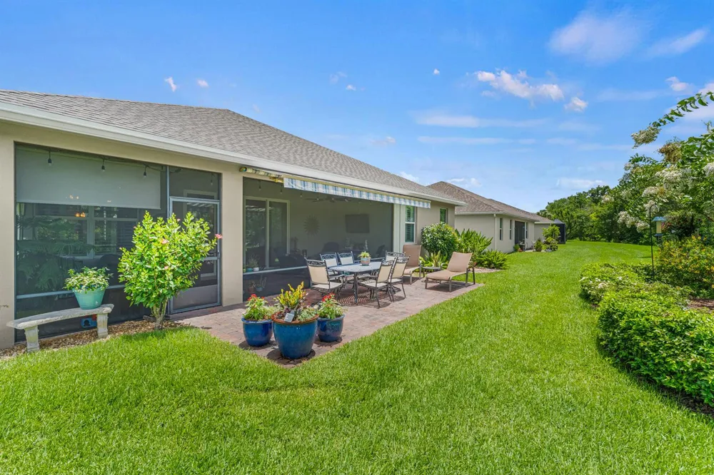 1573 Segovia Circle Vero Beach, FL 32966