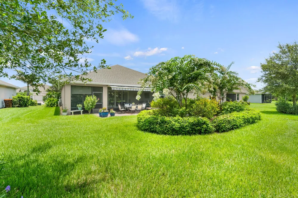 1573 Segovia Circle Vero Beach, FL 32966