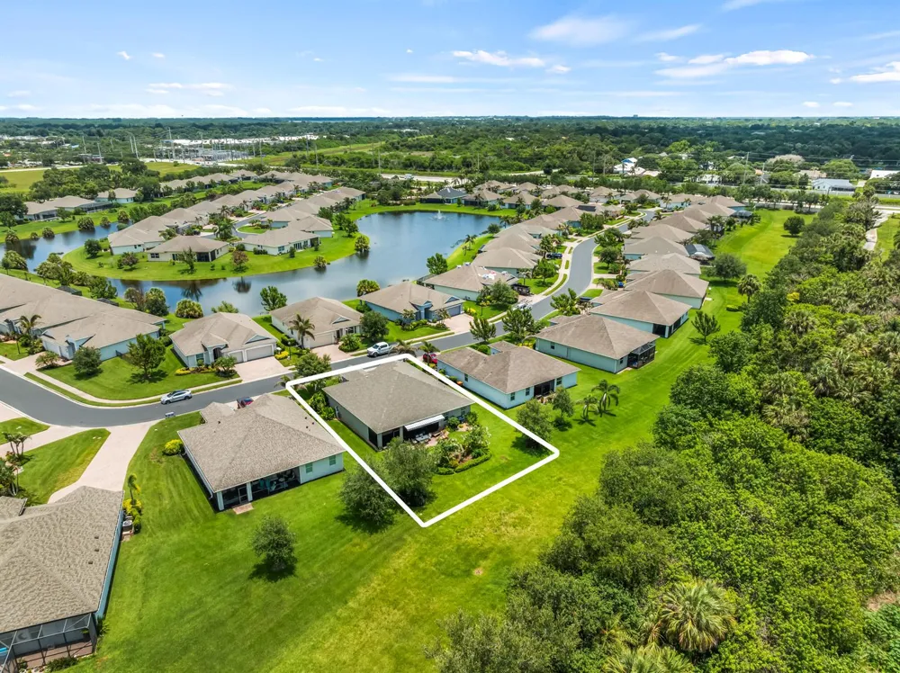 1573 Segovia Circle Vero Beach, FL 32966