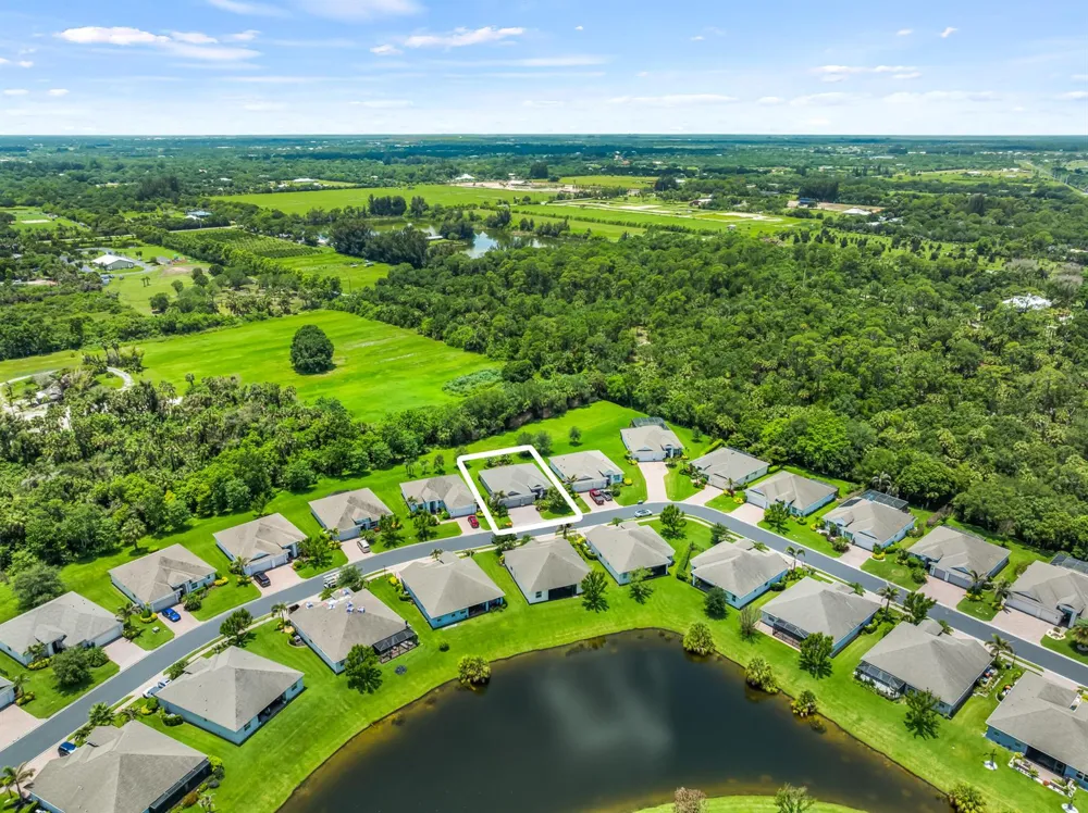 1573 Segovia Circle Vero Beach, FL 32966