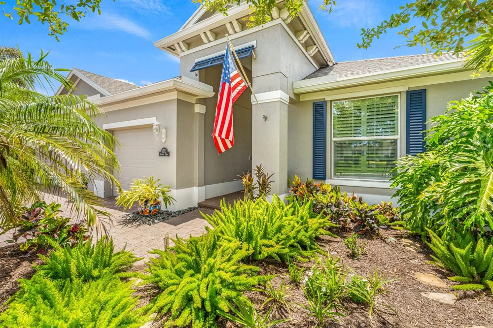 1573 Segovia Circle Vero Beach, FL 32966