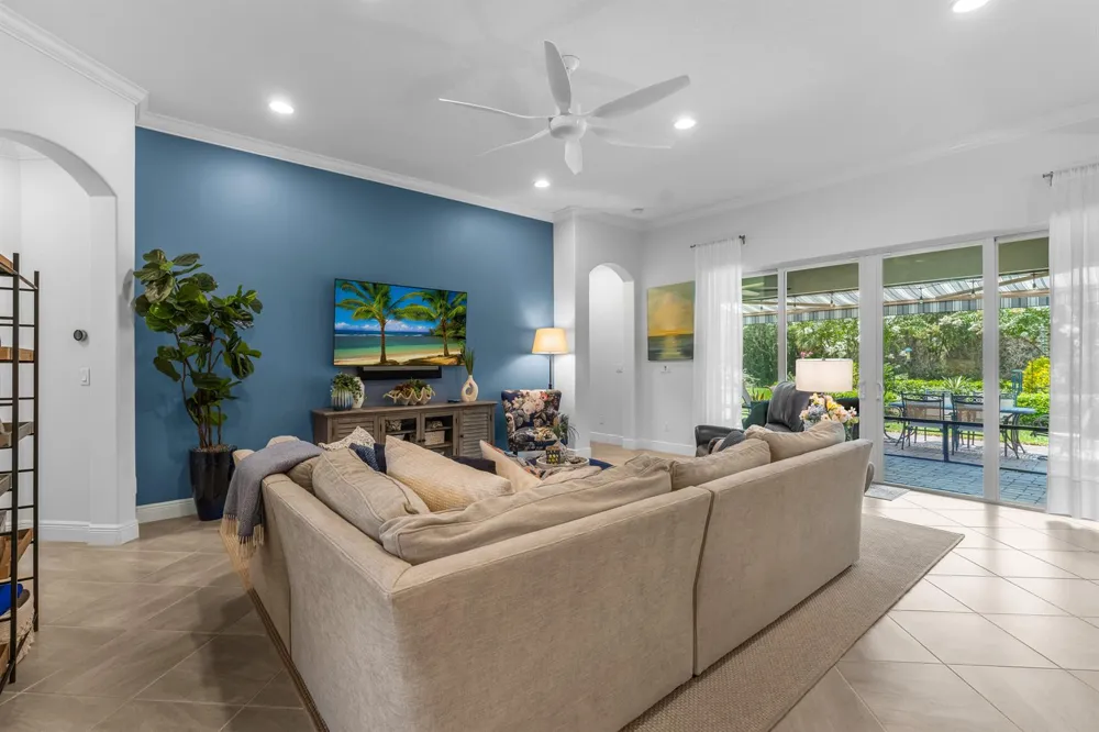 1573 Segovia Circle Vero Beach, FL 32966