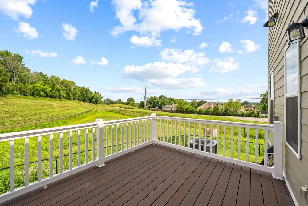 1000 Mountain View Dr Thompsons Station, TN 37179