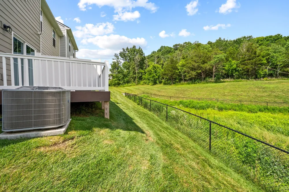 1000 Mountain View Dr Thompsons Station, TN 37179