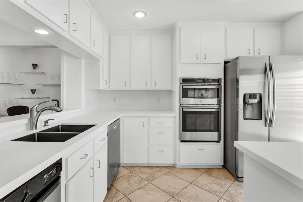 67 Harbor Lane Kemah, TX 77565