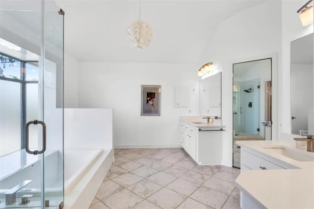 67 Harbor Lane Kemah, TX 77565
