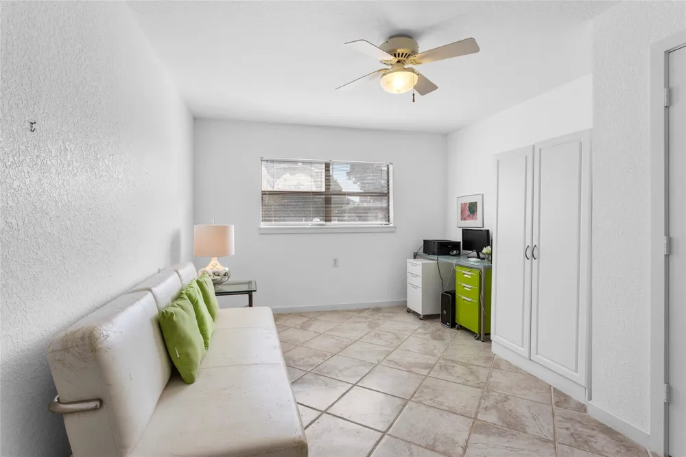 67 Harbor Lane Kemah, TX 77565