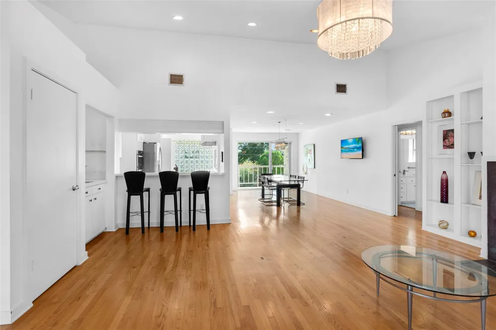 67 Harbor Lane Kemah, TX 77565