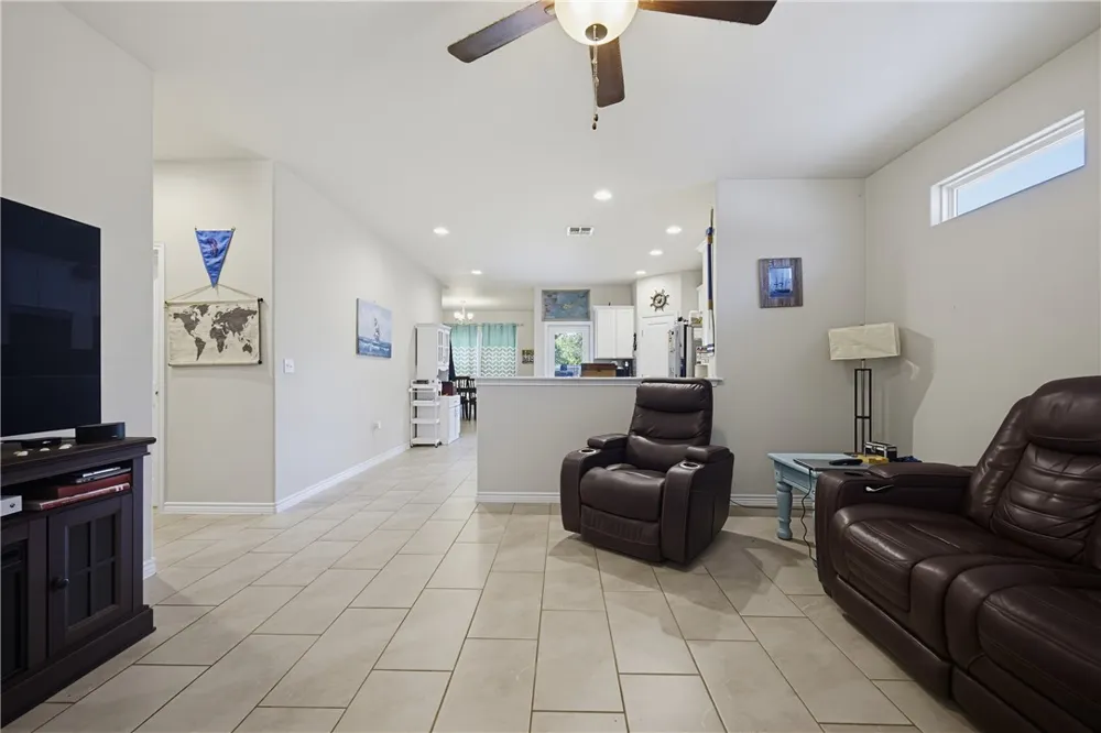 1926 Shellbank Avenue Aransas Pass, TX 78336