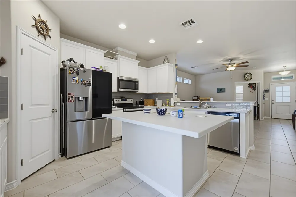 1926 Shellbank Avenue Aransas Pass, TX 78336