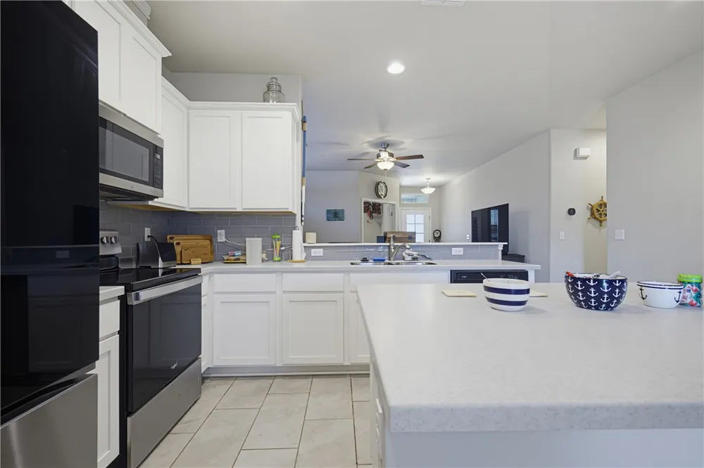 1926 Shellbank Avenue Aransas Pass, TX 78336