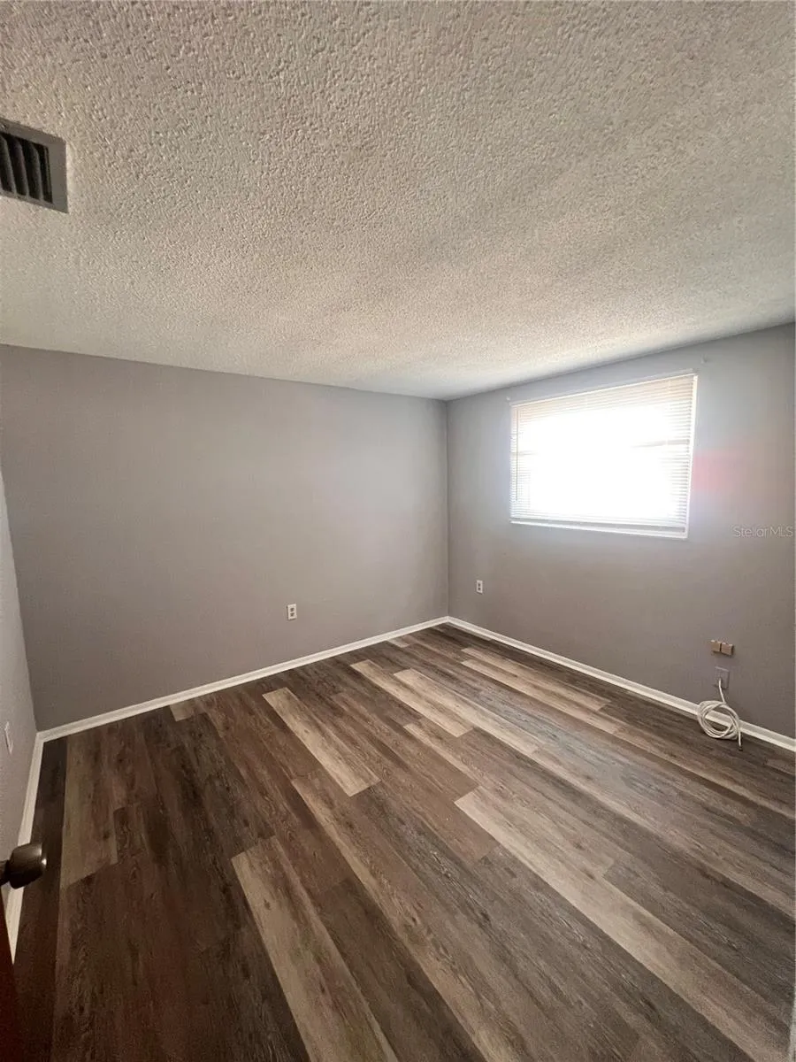 9910 LAKE CHRISE LANE Port Richey, FL 34668