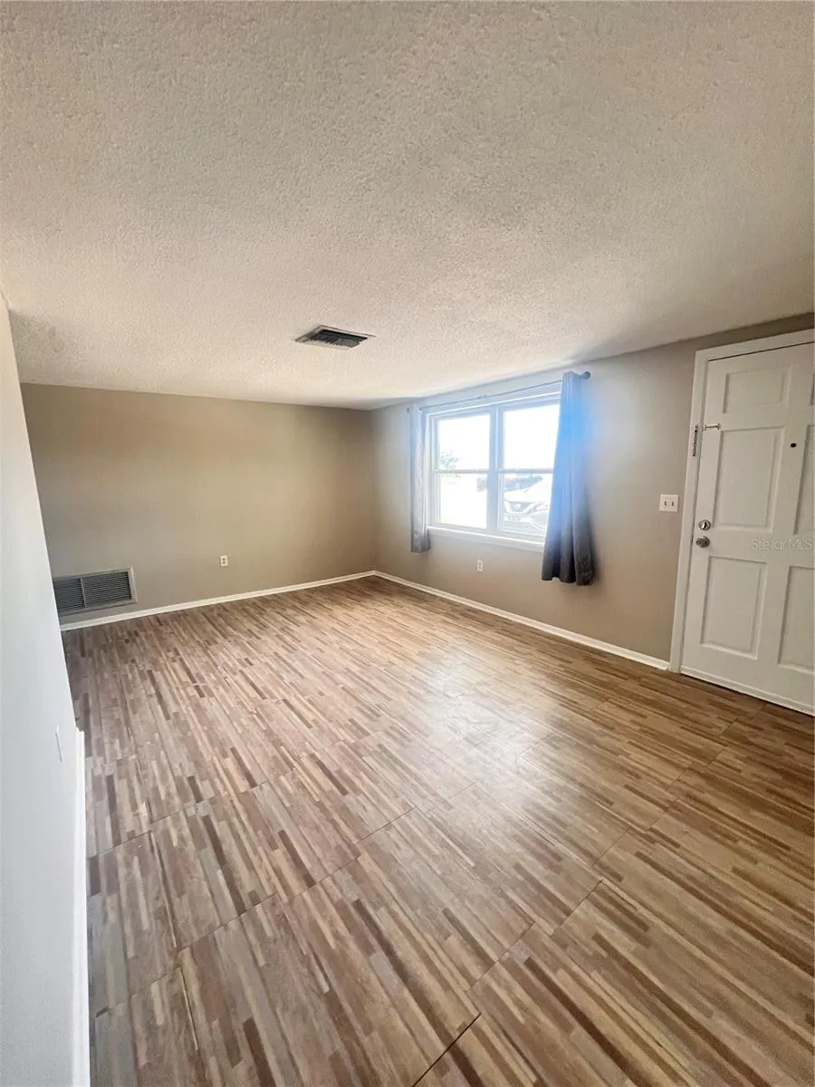 9910 LAKE CHRISE LANE Port Richey, FL 34668