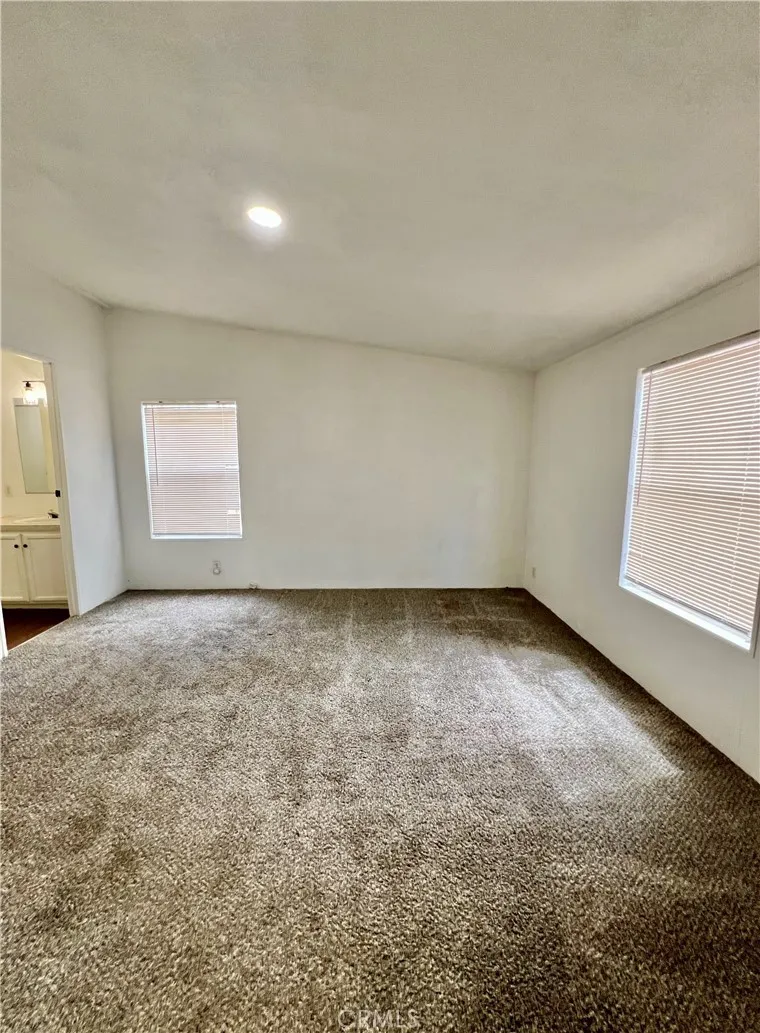 33831 Medford Auberry, CA 93602