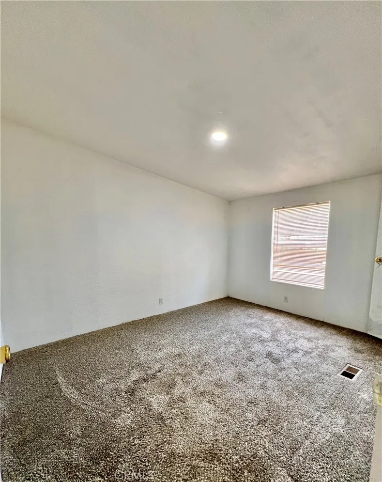 33831 Medford Auberry, CA 93602