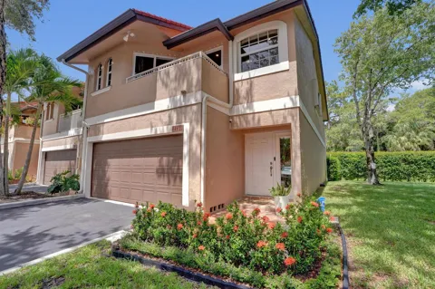 4921 Riverside Drive #606