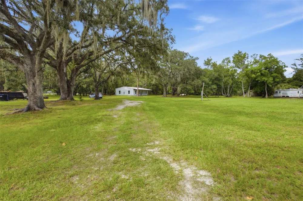 18127 CEDARHURST ROAD Orlando, FL 32820