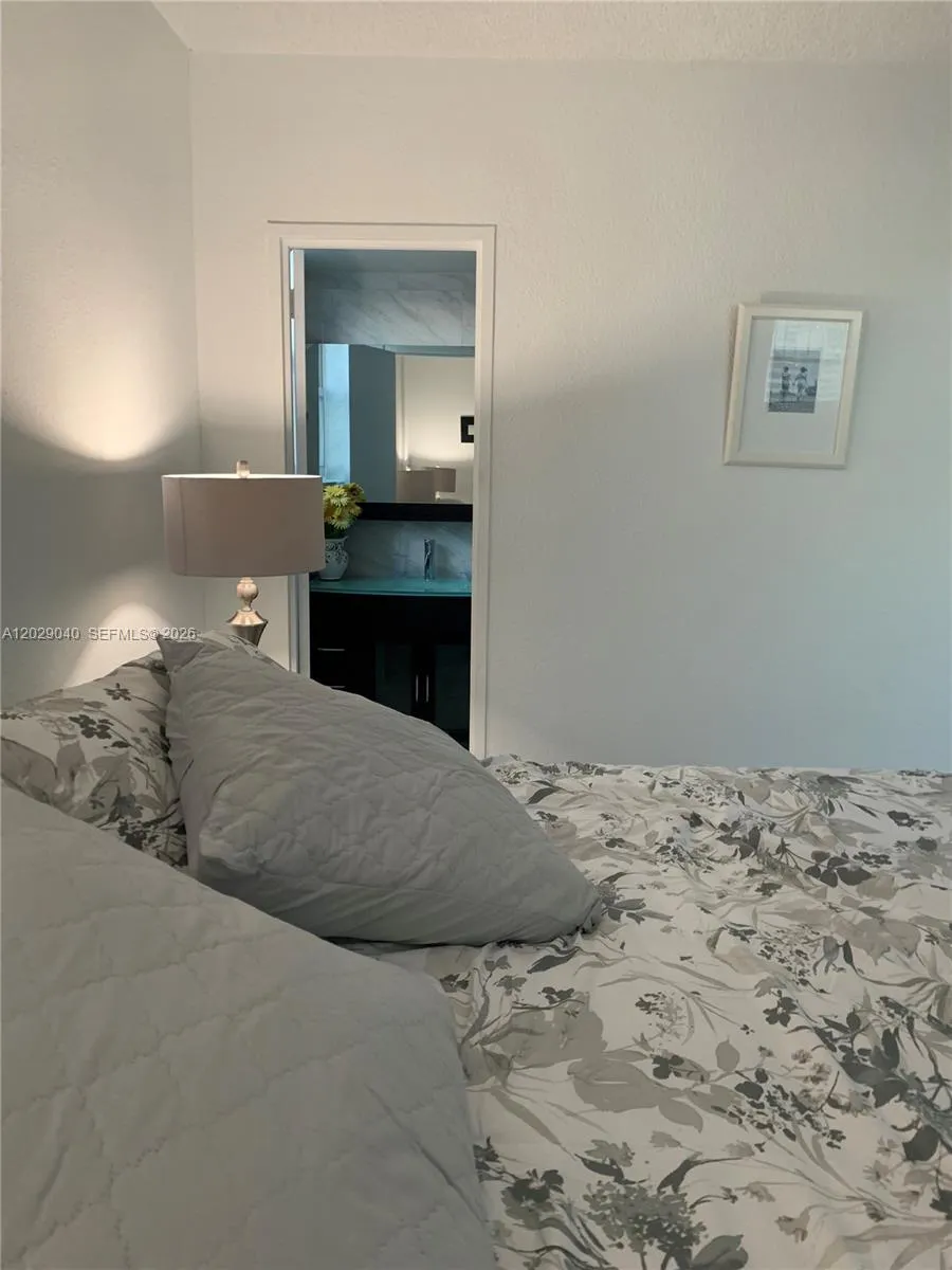 3901 S Ocean Dr #12V Hollywood, FL 33019