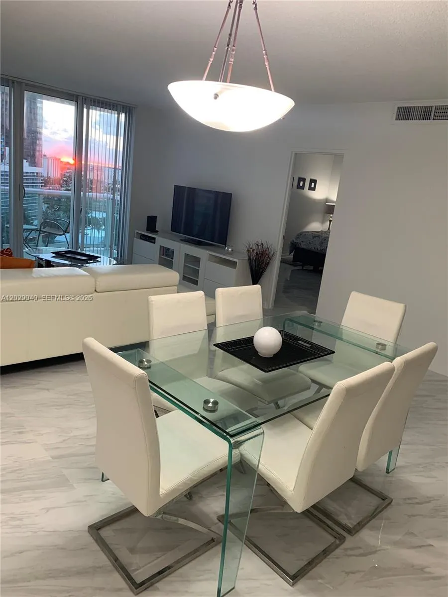 3901 S Ocean Dr #12V Hollywood, FL 33019