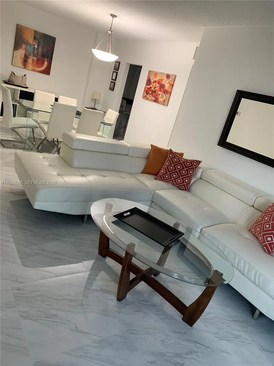 3901 S Ocean Dr #12V Hollywood, FL 33019