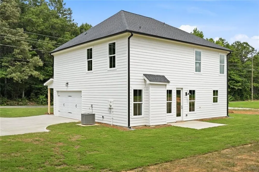 200 Loyd Road Mansfield, GA 30055