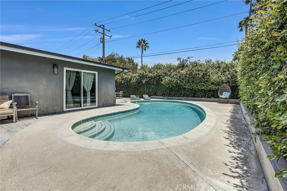 3078 Trinity Costa Mesa, CA 92626