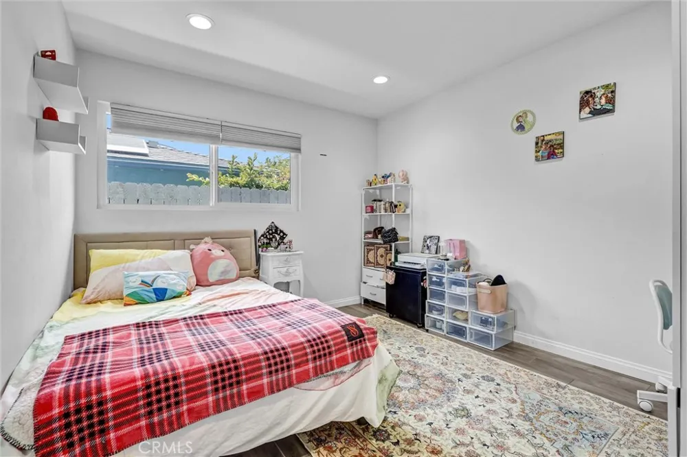 3078 Trinity Costa Mesa, CA 92626