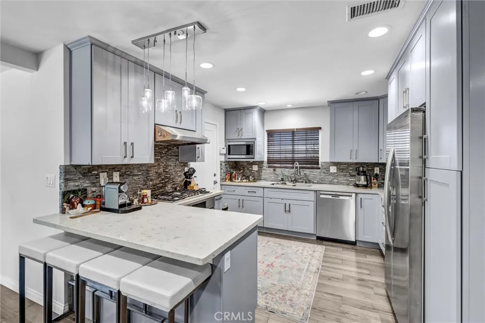 3078 Trinity Costa Mesa, CA 92626