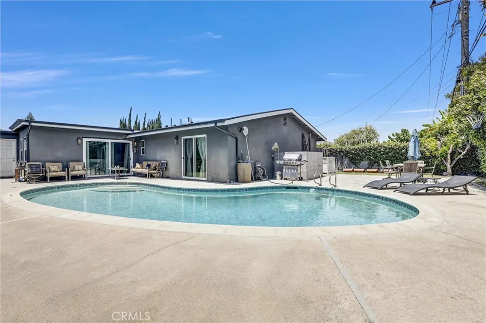 3078 Trinity Costa Mesa, CA 92626