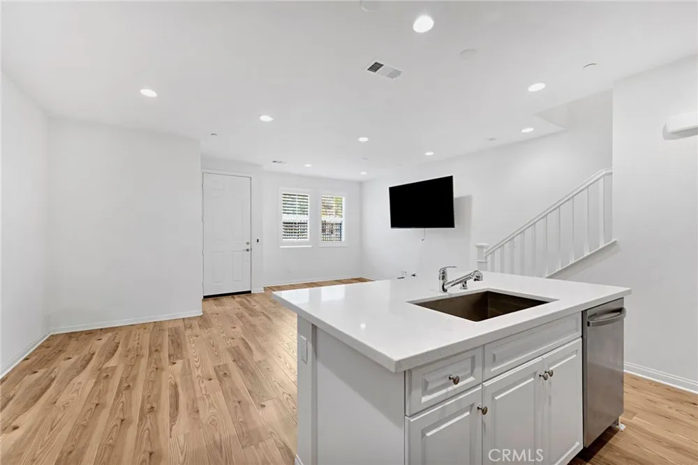 10765 Graphite St Spring Valley, CA 91977