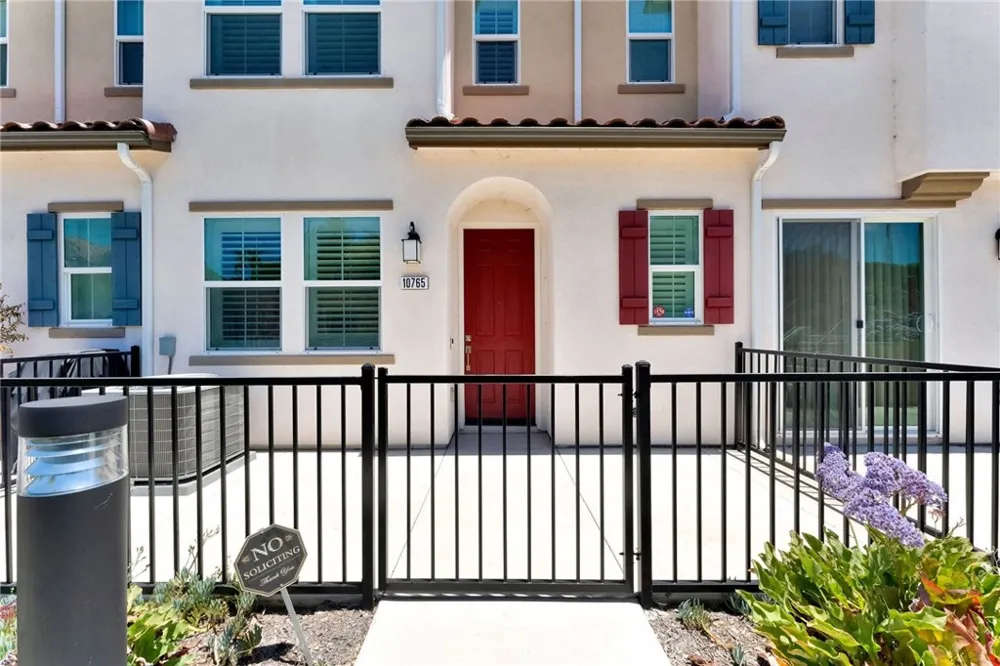 10765 Graphite St Spring Valley, CA 91977