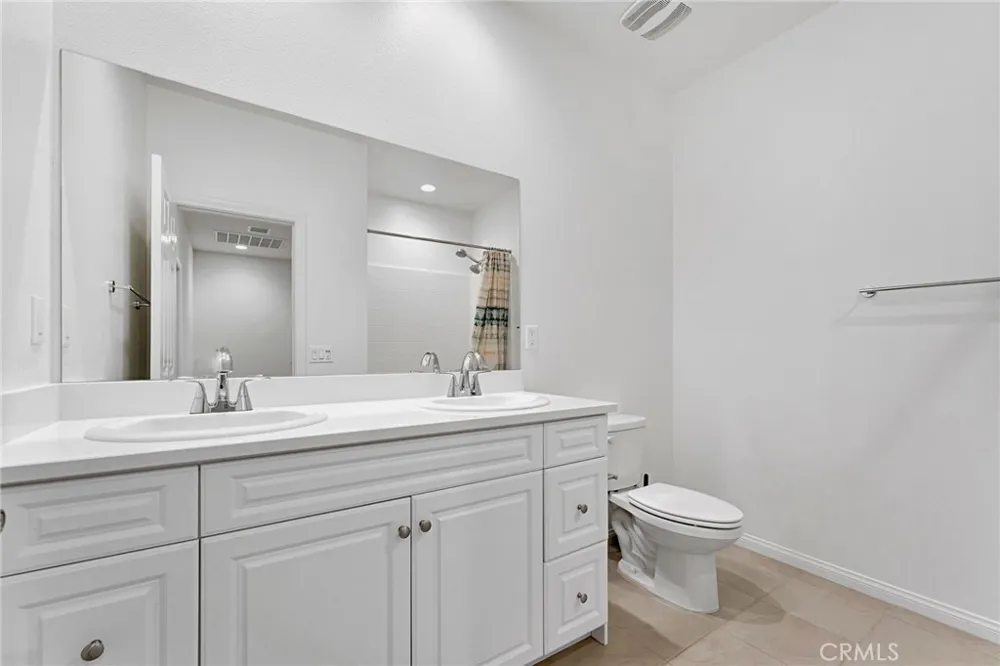 10765 Graphite St Spring Valley, CA 91977