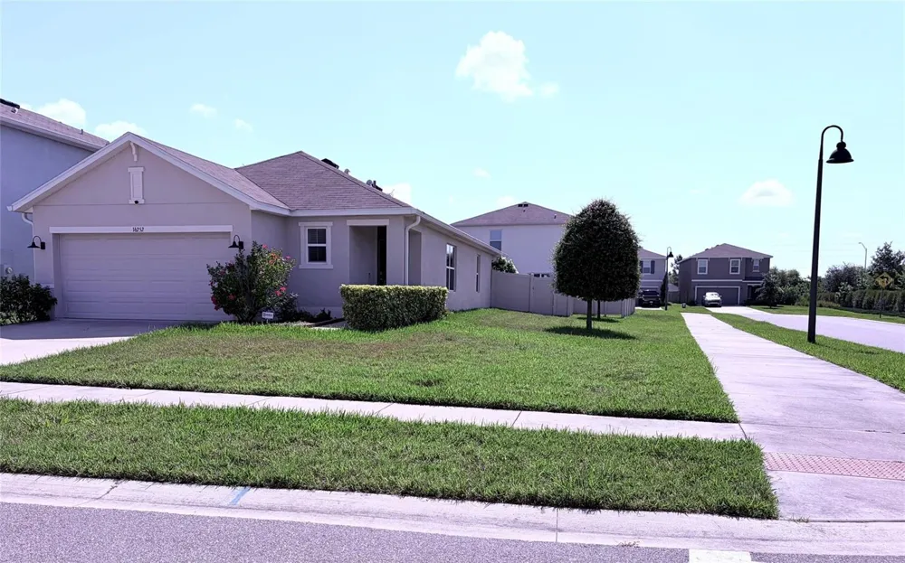 16252 SILENT SANDS LANE Odessa, FL 33556