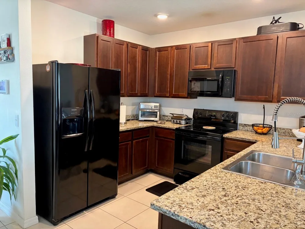 16252 SILENT SANDS LANE Odessa, FL 33556