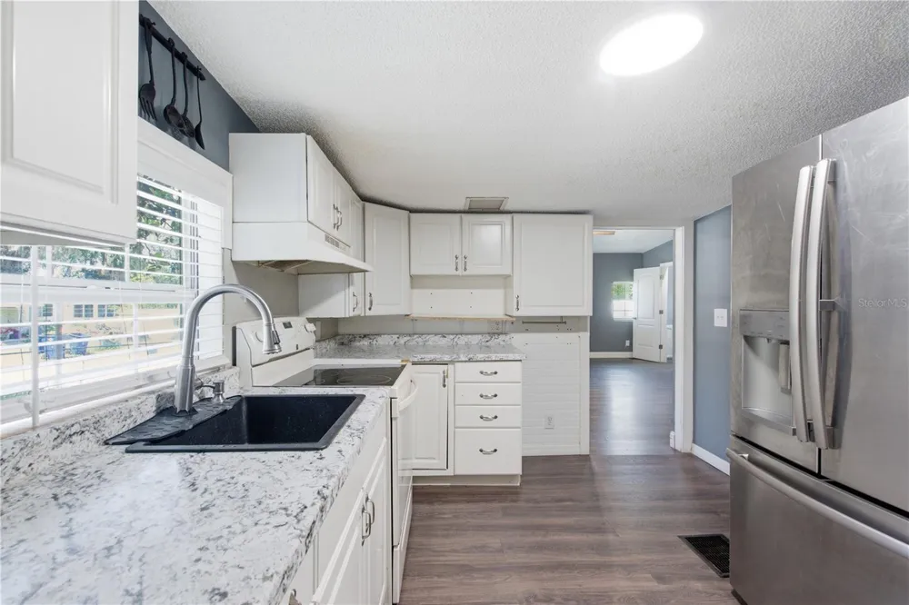 39217 FIBELKORN ROAD Zephyrhills, FL 33540