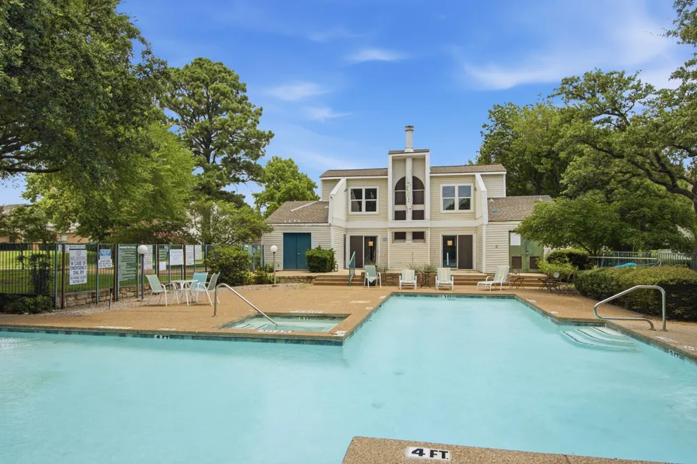 840 Creekside Drive Lewisville, TX 75067