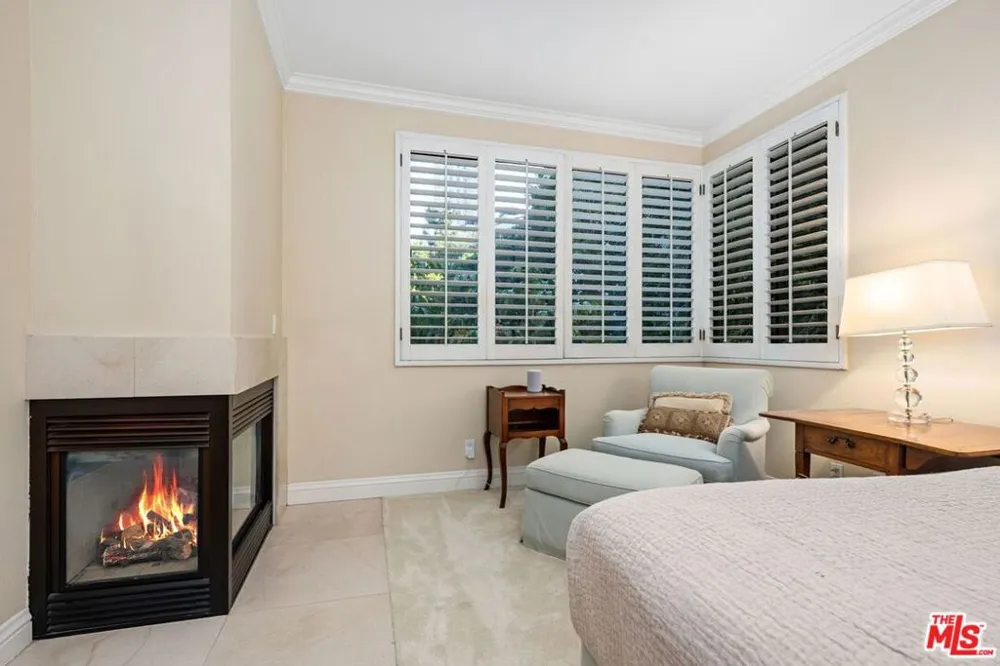 2132 Century Park Lane #103 Los Angeles, CA 90067