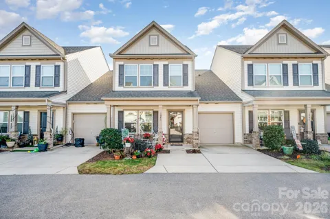 104 Blackstone Court
