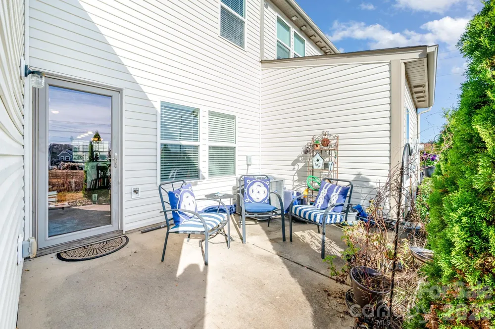 104 Blackstone Court Statesville, NC 28677