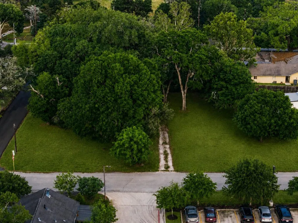 30315 Second Street Fulshear, TX 77441