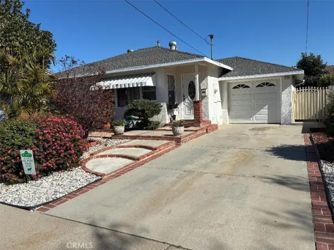 11658 Mitla Avenue