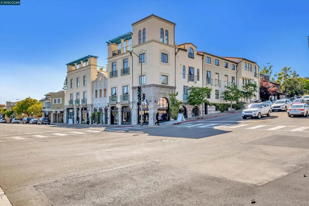 4395 Piedmont Ave #P208 Oakland, CA 94611
