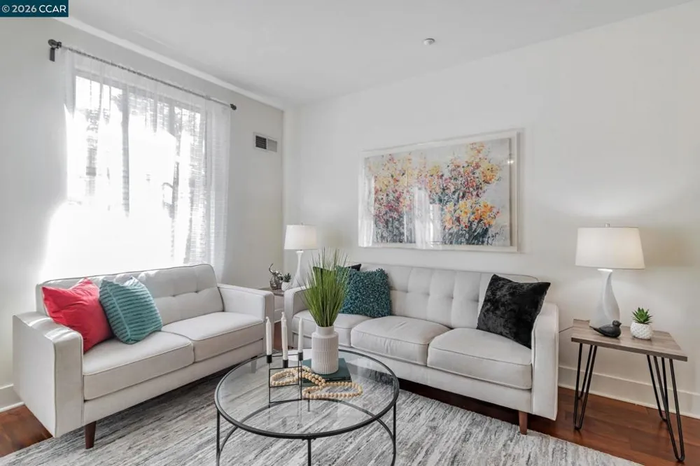 4395 Piedmont Ave #P208 Oakland, CA 94611