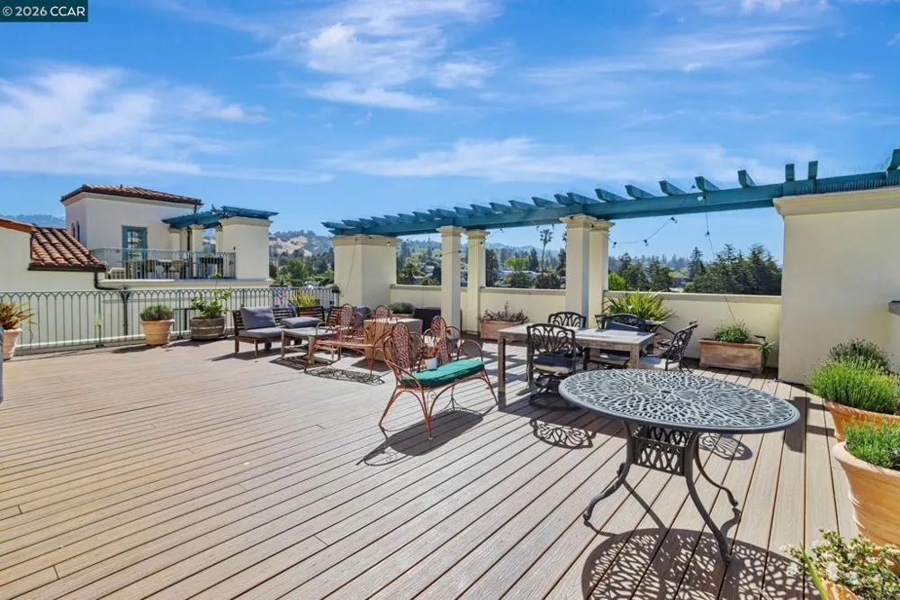 4395 Piedmont Ave #P208 Oakland, CA 94611