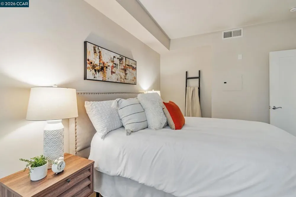 4395 Piedmont Ave #P208 Oakland, CA 94611