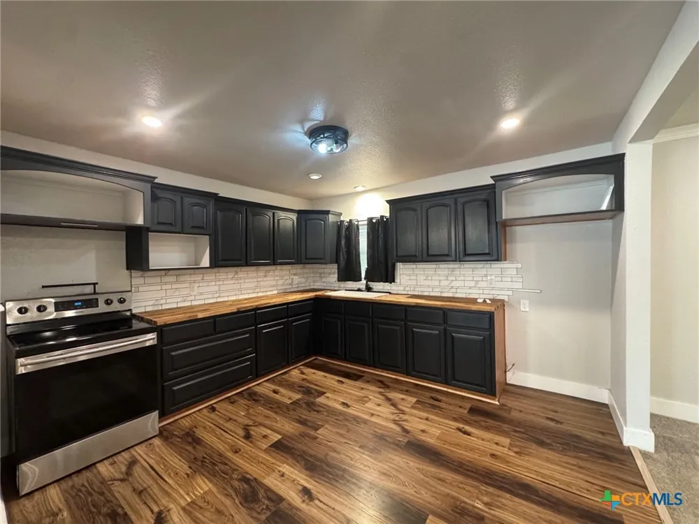 2402 Oak Drive Gatesville, TX 76528