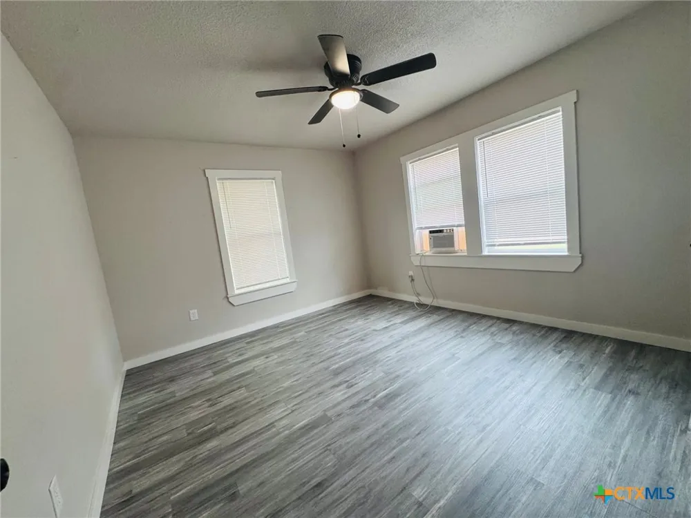 2402 Oak Drive Gatesville, TX 76528